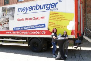 Meyenburger Möbel Infotruck beim Stadtfest in Meyenburg